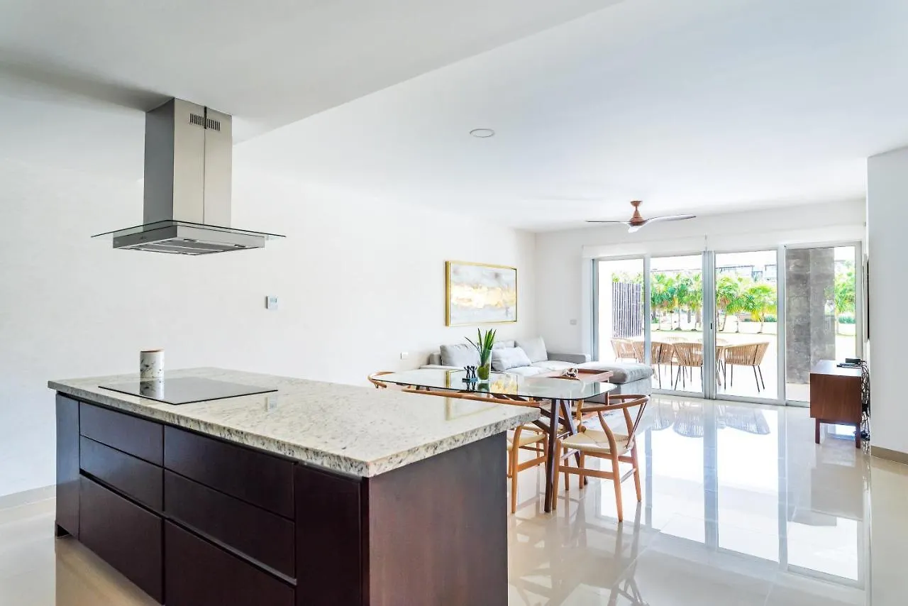 Casa Aruba 403N Apts プレヤデルカーメン アパート