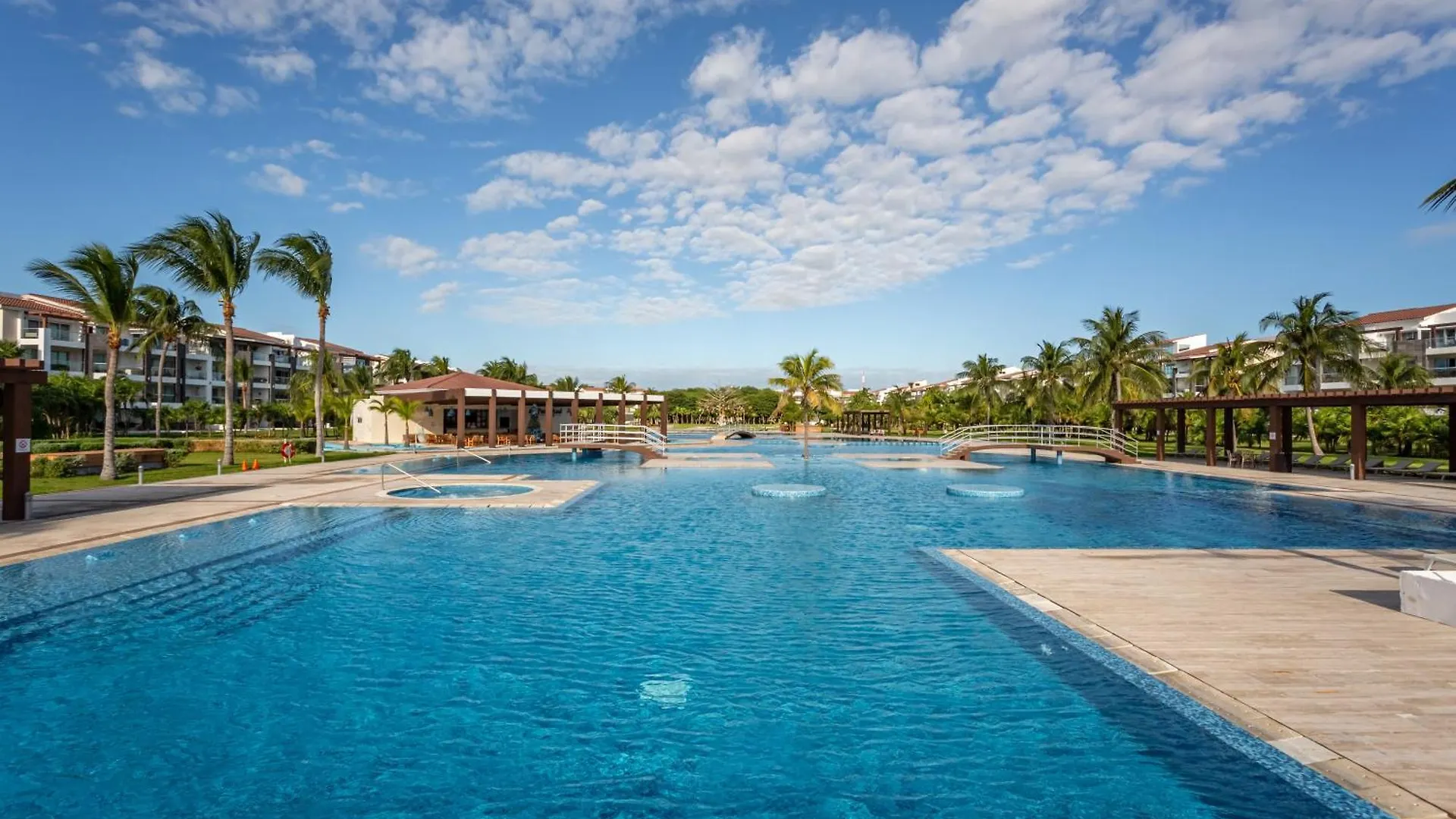Casa Aruba 403N Apts プレヤデルカーメン